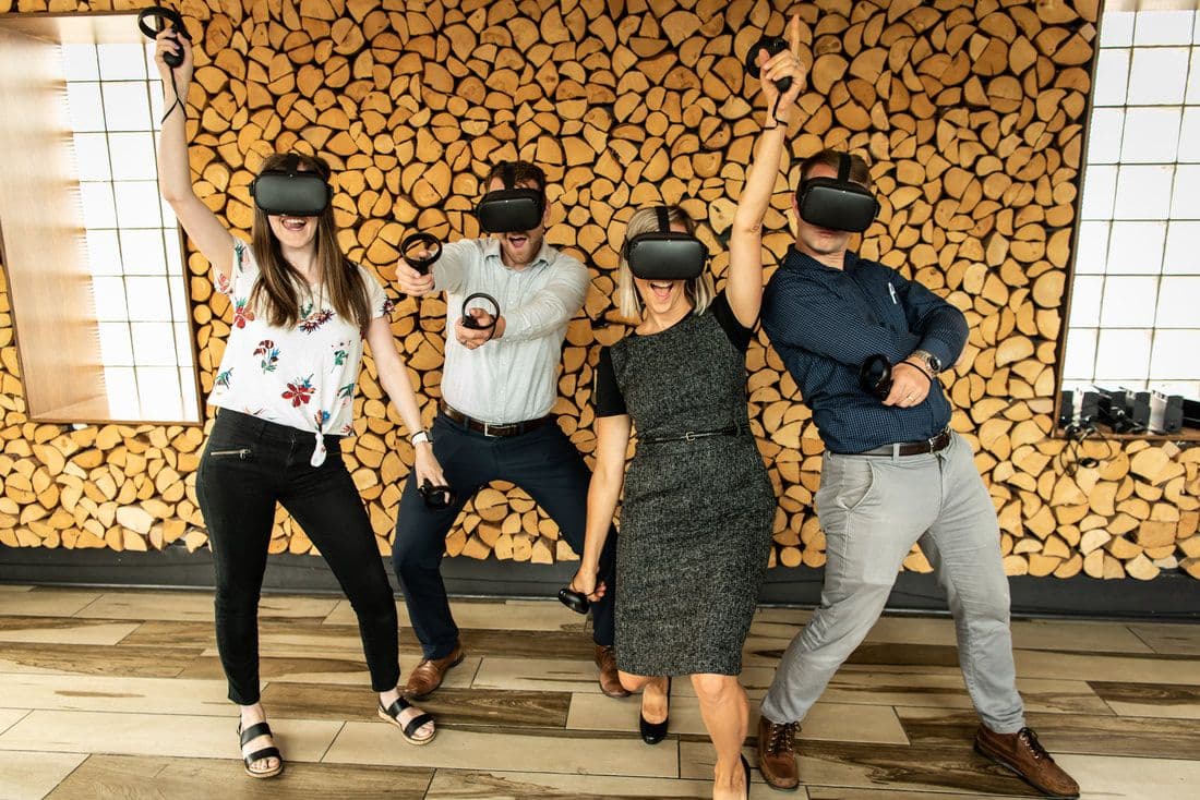 Akcie s virtuálnou realitou na kľúč